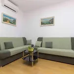 Apartmán Slatine 5